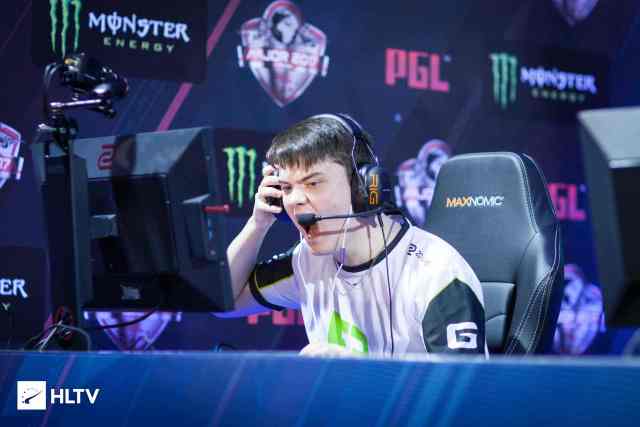 家庭合影背 家庭合影背