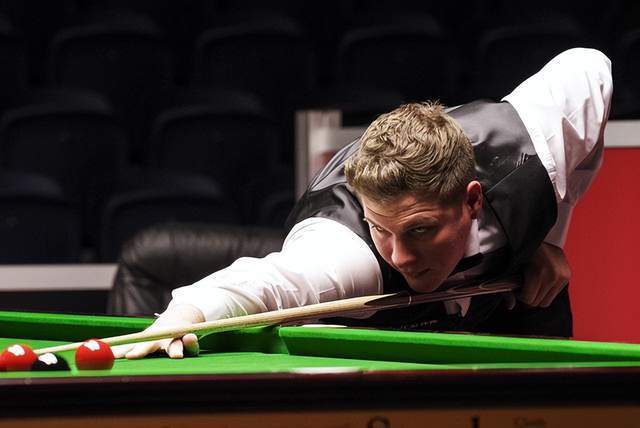 首局比赛 首局比赛