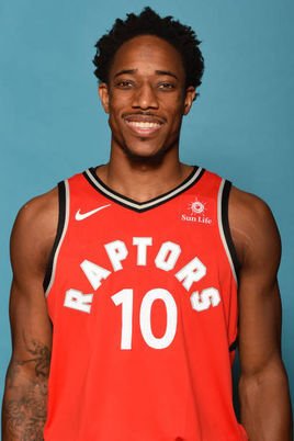 溜进小门前 溜进小门前